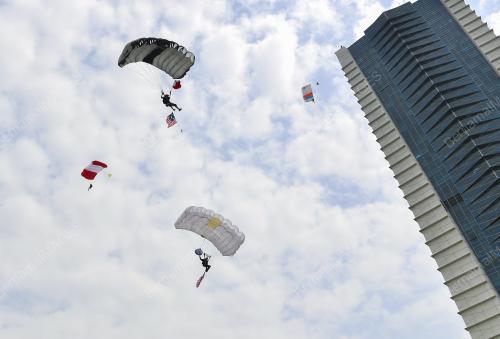 PTJ09_24082019_BASE_JUMP_BN201908238947
