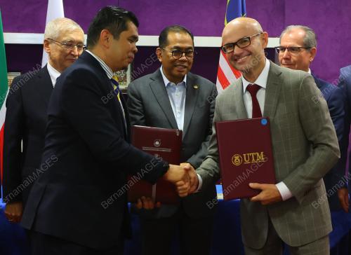 DATUK SERI MOHAMED KHALED NORDIN