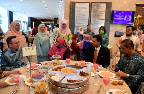 DATUK SERI RINA MOHD HARUN