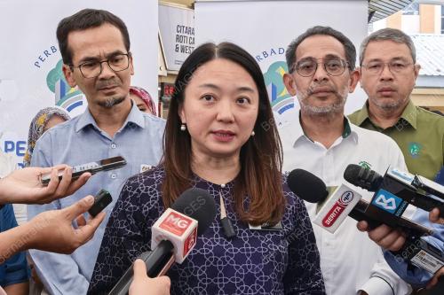 HANNAH YEOH