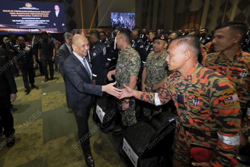 DATUK ARMIZAN MOHD ALI