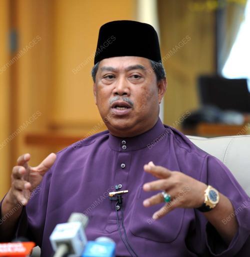 TAN SRI MUHYIDDIN YASSIN