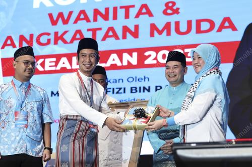 RAFIZI RAMLI
