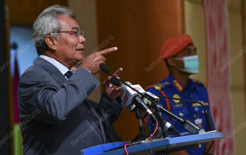 DATUK SERI MOHD REDZUAN YUSOF