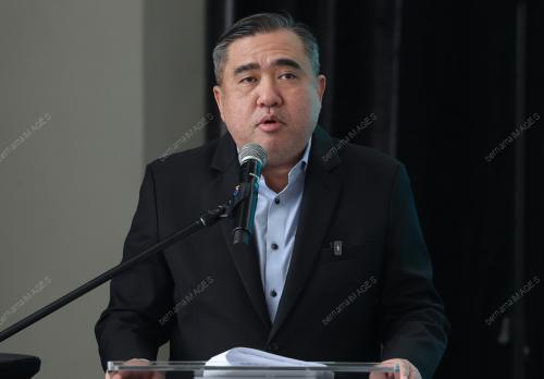 ANTHONY LOKE