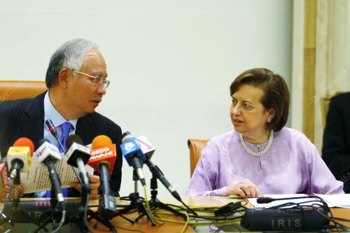 MOHD NAJIB TUN ABDUL RAZAK