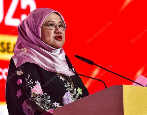 DATUK SERI WAN SURAYA WAN MOHD RAZI