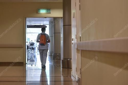 EMY ANTARA PENERIMA TERAWAL VAKISN PFIZER