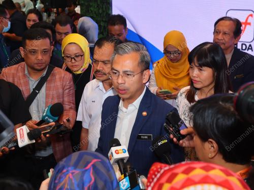 FAHMI FADZIL