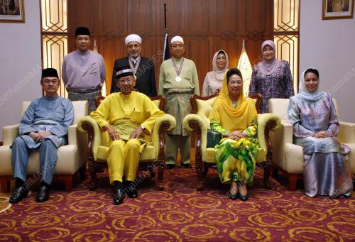 TUANKU ABDUL HALIM MUA'ADZAM SHAH