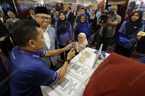 TAN SRI SHAMSUL AZRI ABU BAKAR