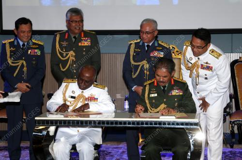 JENERAL TAN SRI AFFENDI BUANG (TUDM)