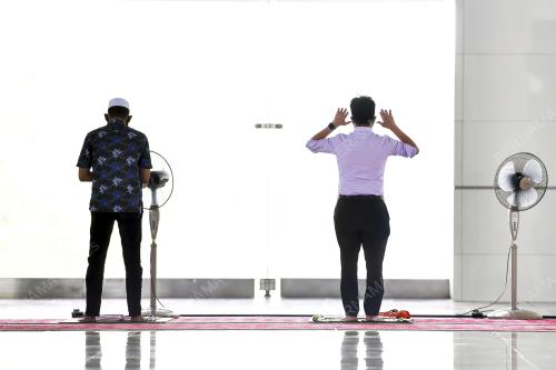 SOLAT JEMAAH PENJARAKAN SOSIAL