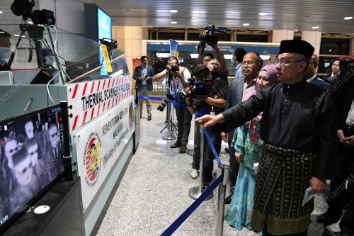 DATUK SERI DR ADHAM BABA