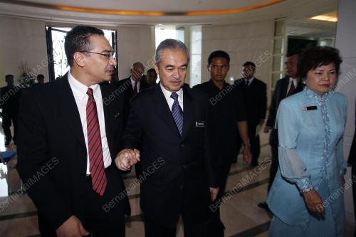 ABDULLAH AHMAD BADAWI