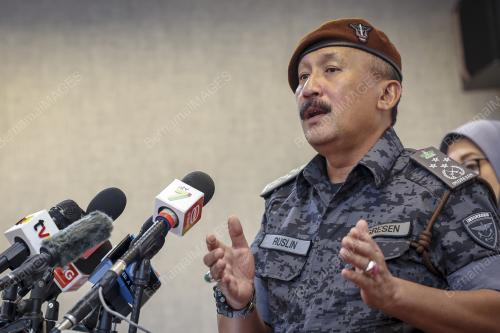 DATUK RUSLIN JUSOH