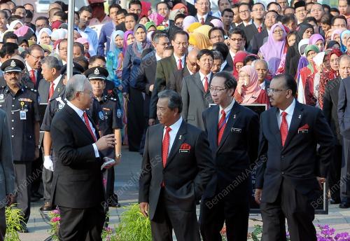 PTJ10_02072012_JPM