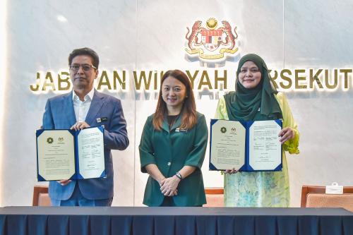 HANNAH YEOH