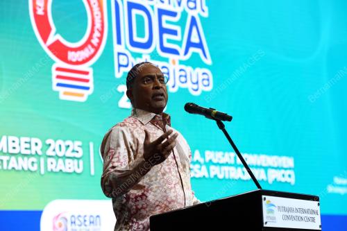 DATUK SERI DR ZAMBRY ABD KADIR