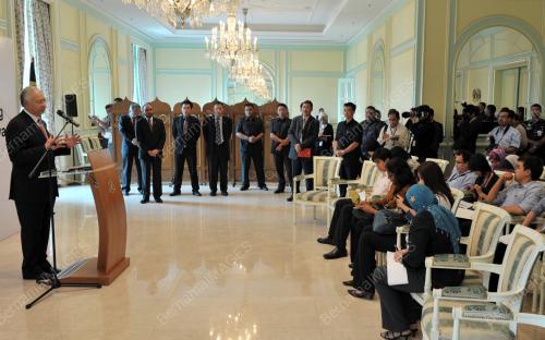 DATUK SERI MOHD NAJIB TUN ABDUL RAZAK