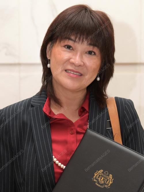 PTJ10_05092018_ANGKAT_SUMPAH_BN201809047389