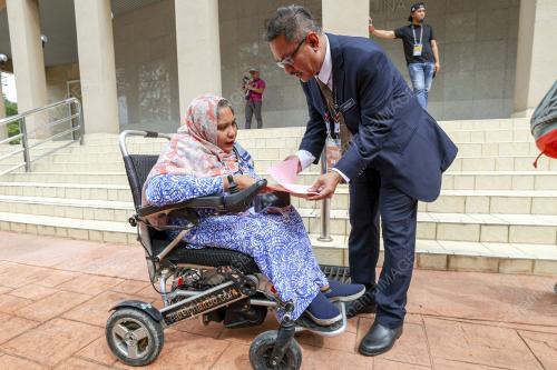 DR NORAISHAH MYDIN ABDUL AZIZ