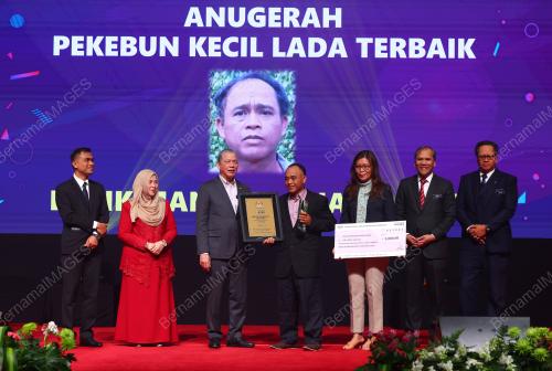 DATUK SERI FADILLAH YUSOF