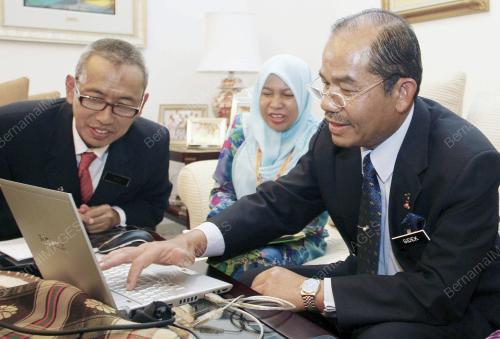 MOHD SIDEK HASSAN