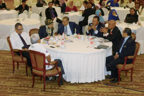 PTJ10_07022017_RETREAT