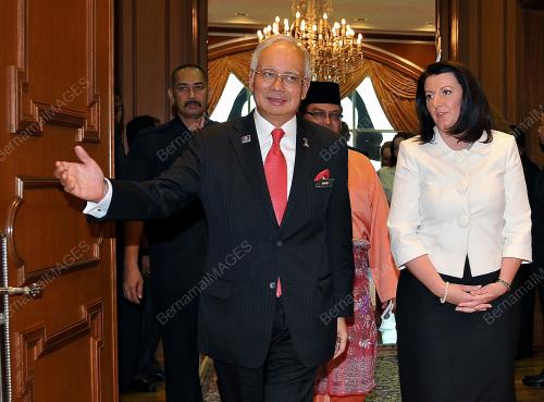 PTJ10_07062013_KUNJUNGAN