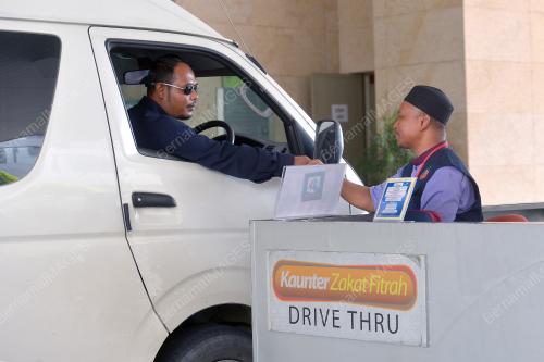 PTJ10_07062017_DRIVE_THRU
