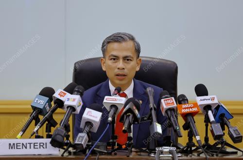 AHMAD FAHMI MOHAMED FADZIL