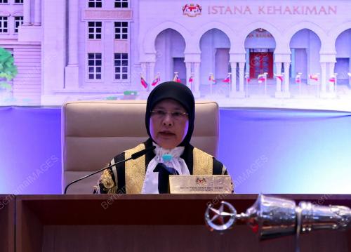 TUN TENGKU MAIMUN TUAN MAT