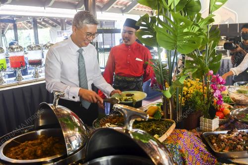 TENGKU DATUK SERI ZAFRUL TENGKU ABDUL AZIZ