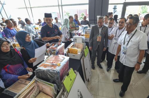 DATUK DR ZULKAPLI MOHAMED