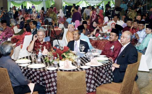MOHD NAJIB TUN ABDUL RAZAK