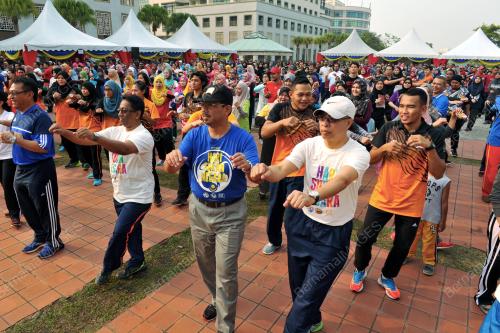 PTJ10_08102015_KSN
