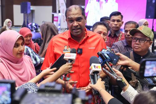 DATUK SERI RAMANAN RAMAKRISHNAN