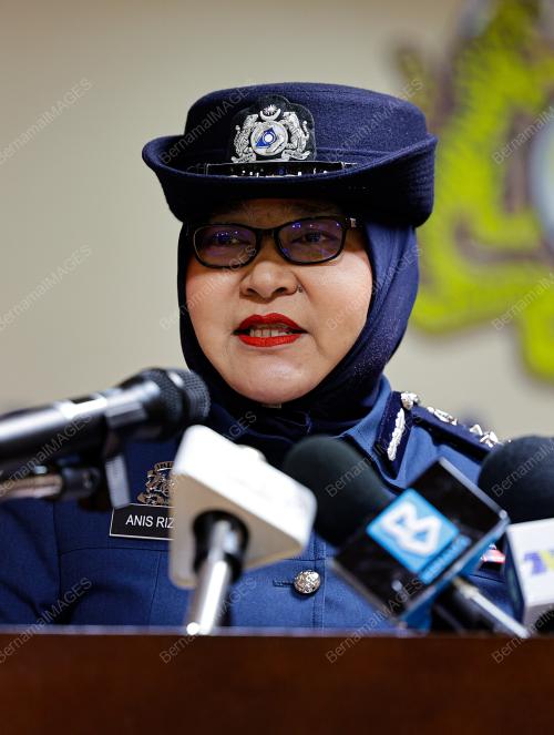DATUK ANIS RIZANA MOHD ZAINUDIN