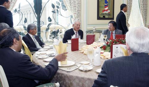 DATUK SERI MOHD NAJIB TUN ABDUL RAZAK