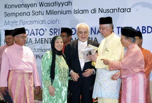 DATUK SERI MOHD NAJIB TUN ABDUL RAZAK