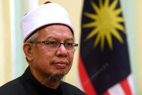 SENATOR DATUK SERI DR ZULKIFLI MOHAMAD AL-BAKRI