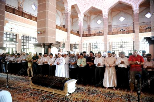 PTJ10_11112013_HAKIM