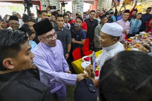 DATUK SERI ANWAR IBRAHIM