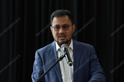 DATUK SERI SYED FAISAL ALBAR