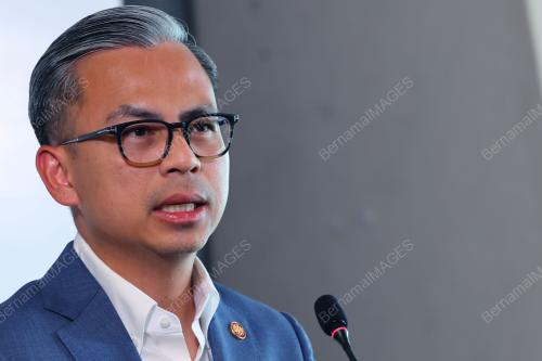 FAHMI FADZIL