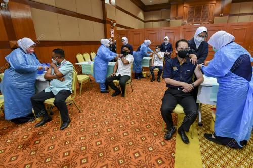 PTJ10_12112021_DOS_PENGGALAK