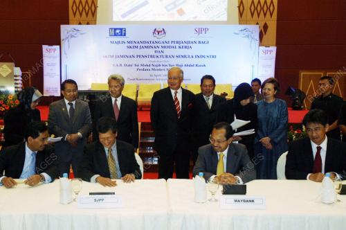 DATUK SERI MOHD NAJIB TUN ABDUL RAZAK