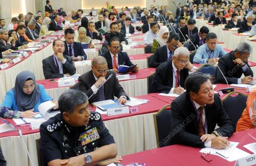 PTJ10_16062016_KONSULTASI_BAJET