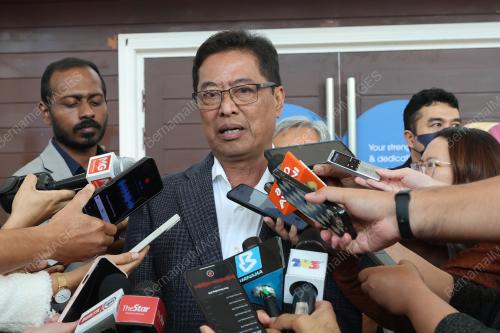 TAN SRI AZAM BAKI